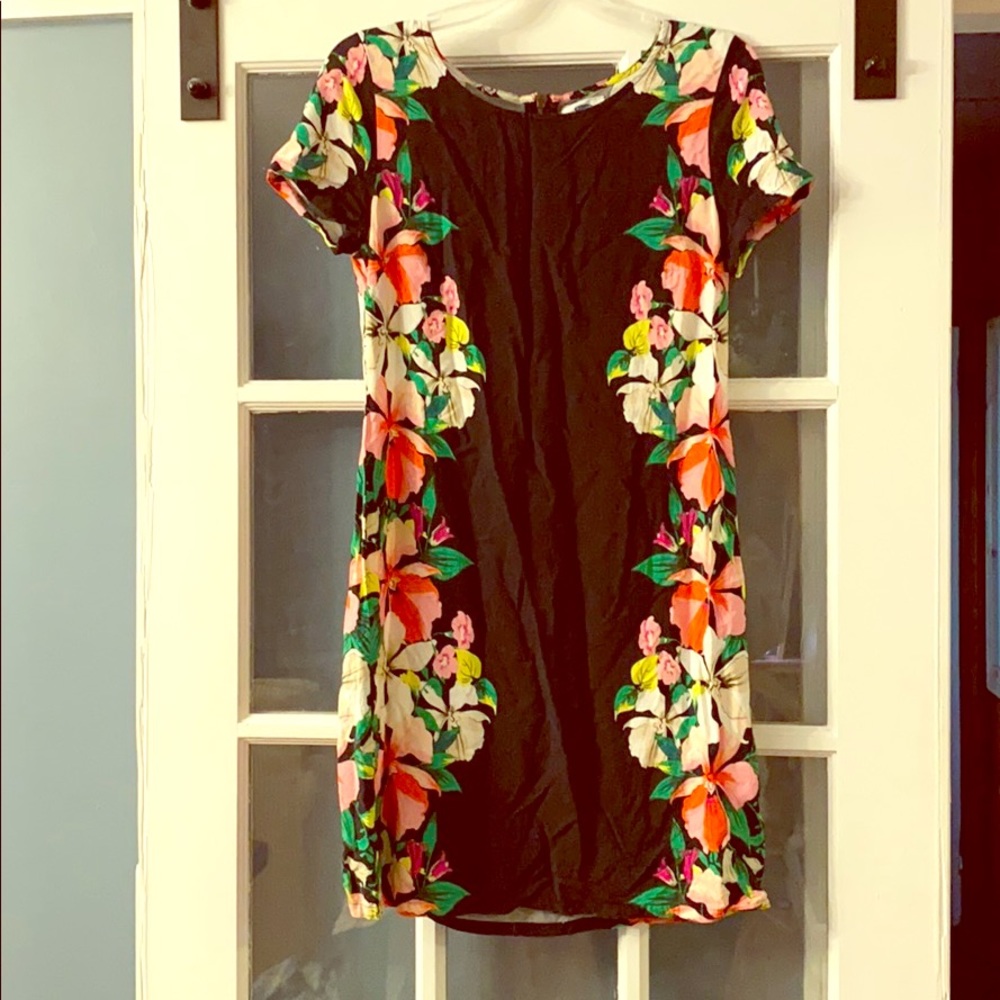 Floral fun dress!